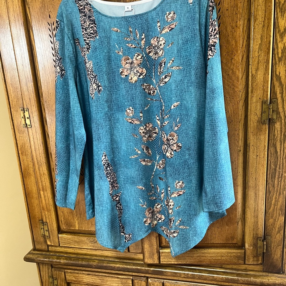 Ladies tunic top